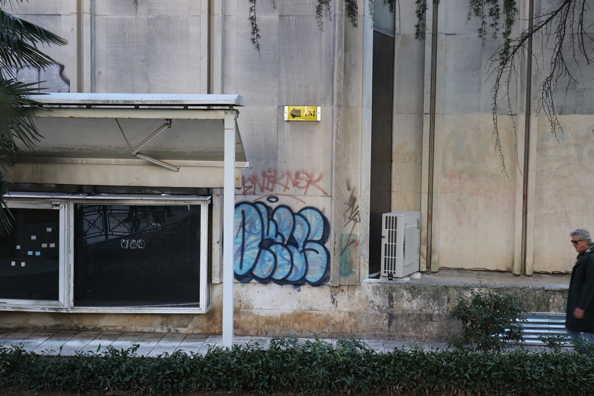 Grafiti-na-fasadi-6