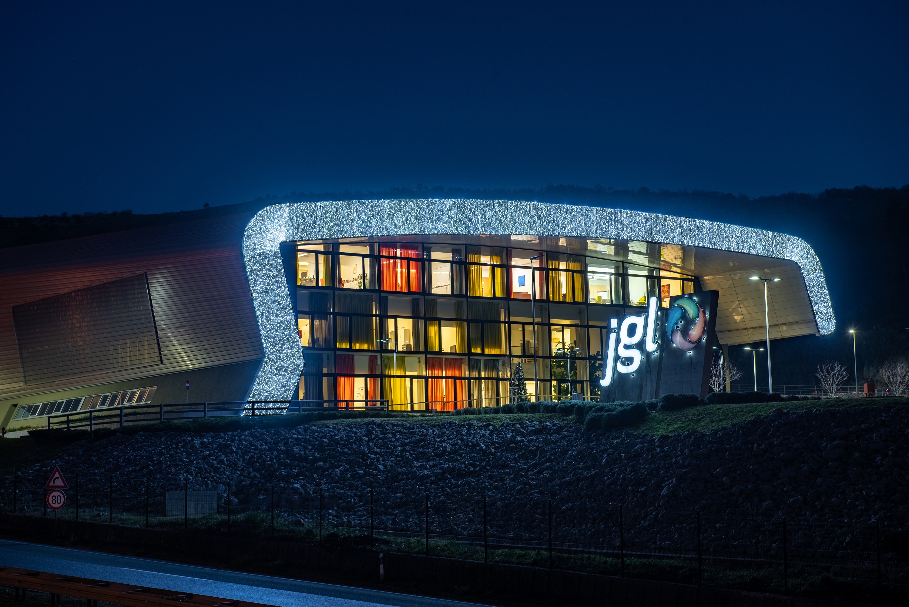 JGL1