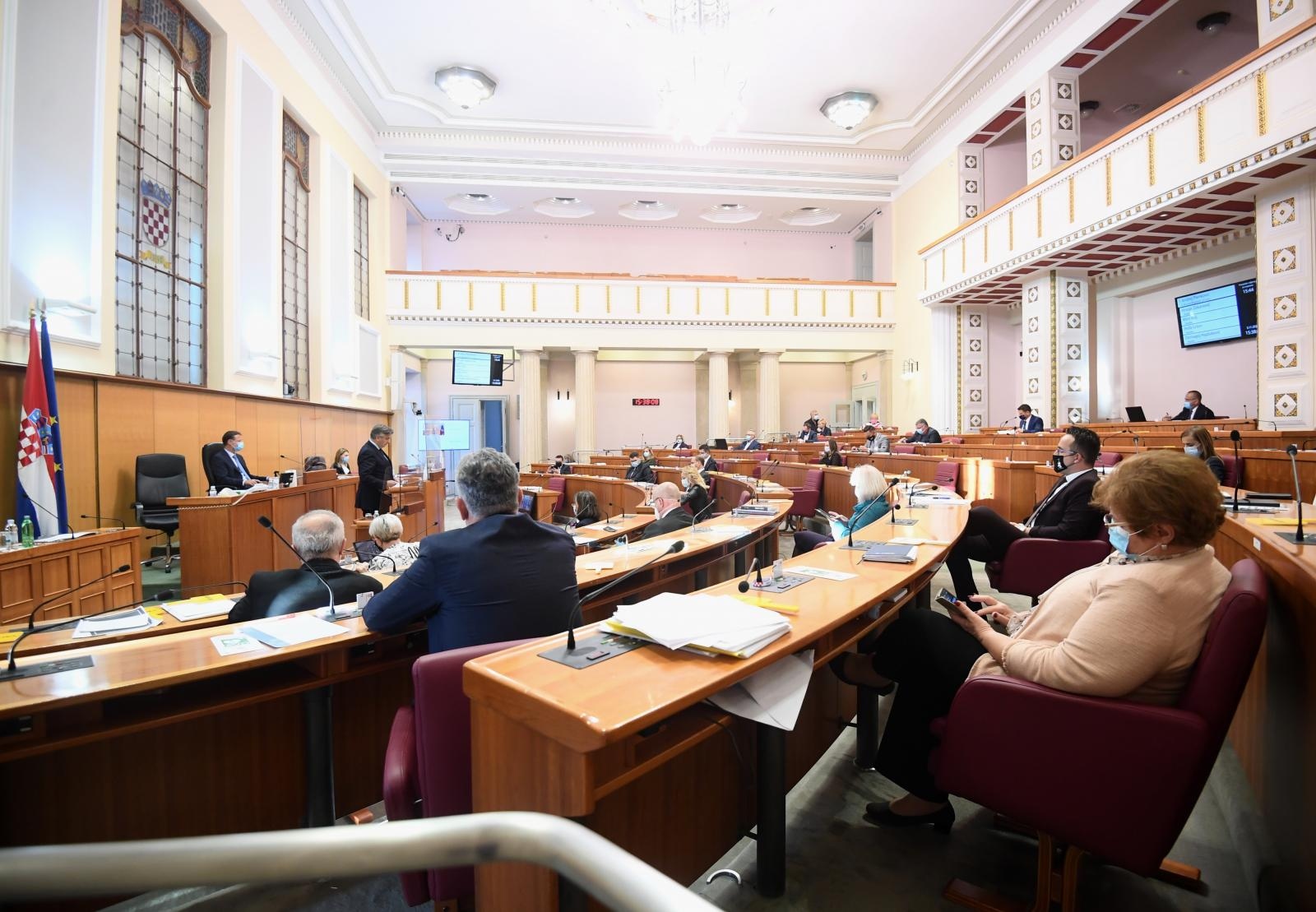 Zagreb: Plenković predstavio izvješće o sastancima Europske komisije Zagreb: Plenković predstavio izvješće o sastancima Europske komisije