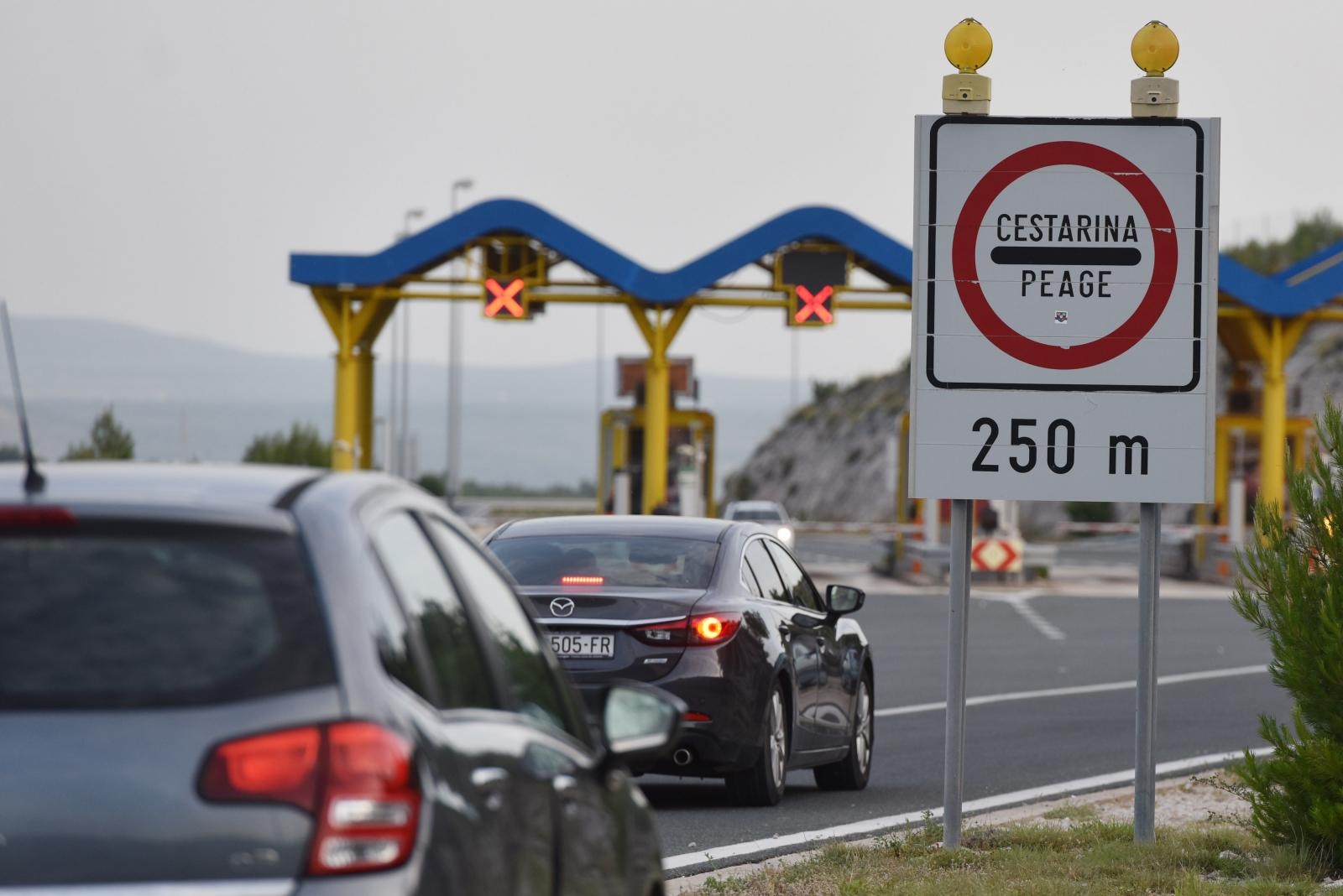 Od ponoći 15. lipnja do 15. rujna na snazi su nove i veće cijene cestarine