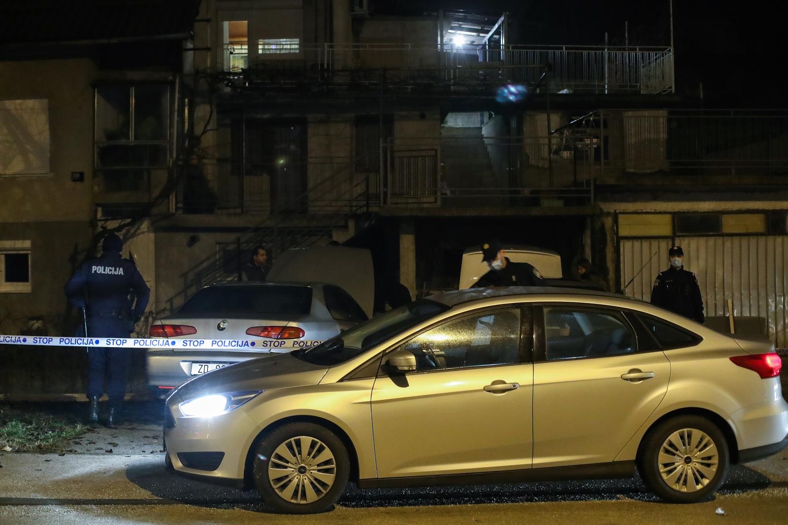 Zagreb: Na muškarca pao automobil s dizalice i usmrtio ga