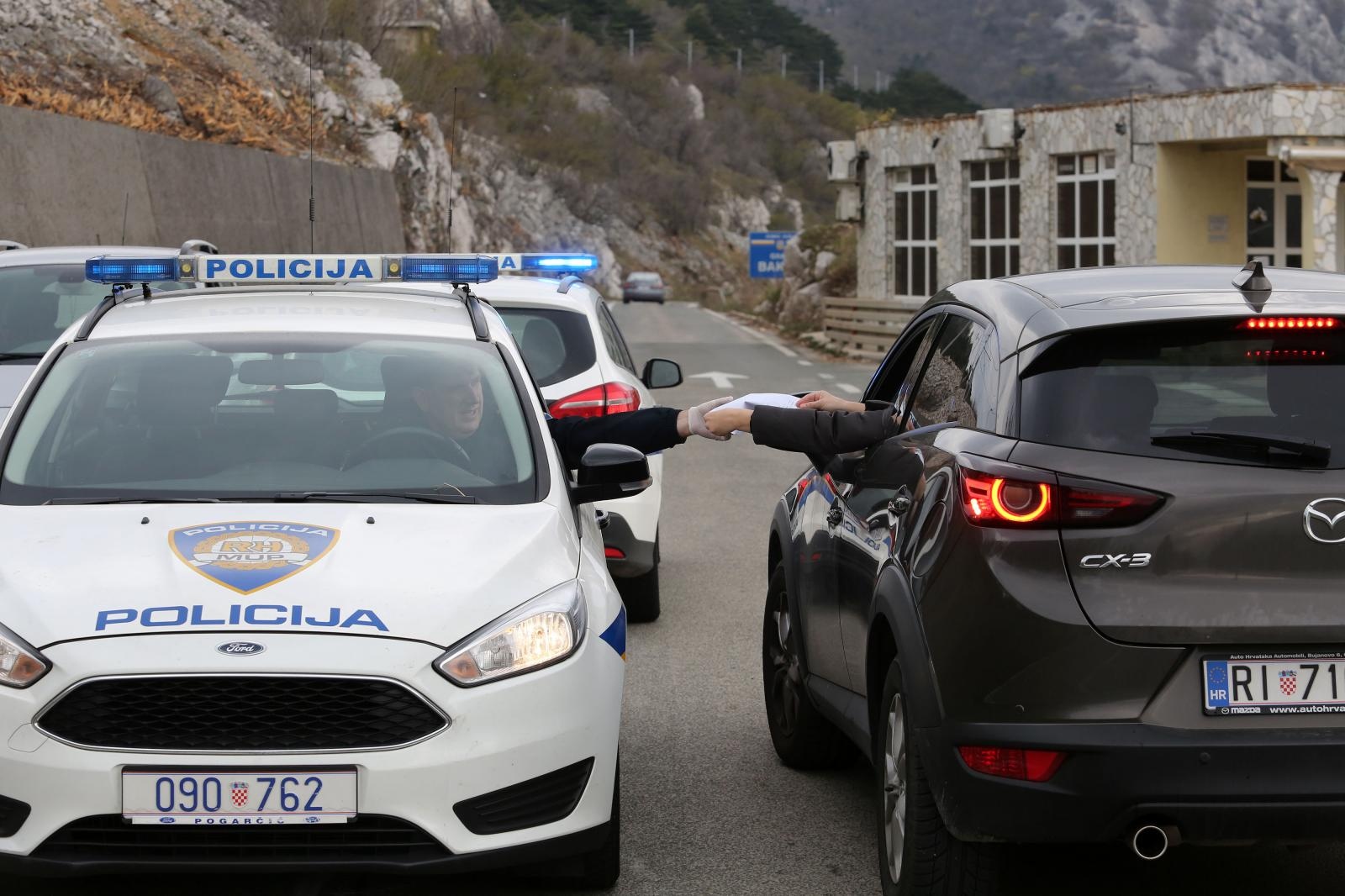 Policijske kontrole na ulazu u Rijeku