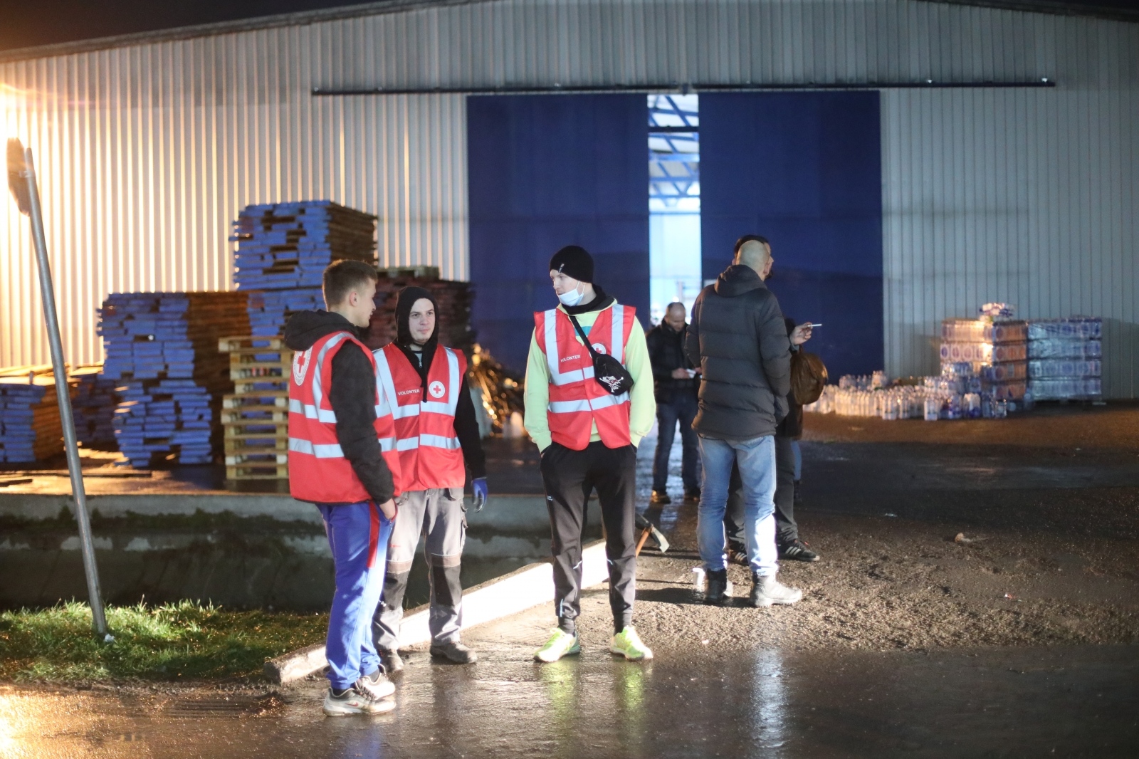 Drvni centar Glina gdje se sakuplja materijalna pomoć za stradale u potresu Drvni centar Glina gdje se sakuplja materijalna pomoć za stradale u potresu