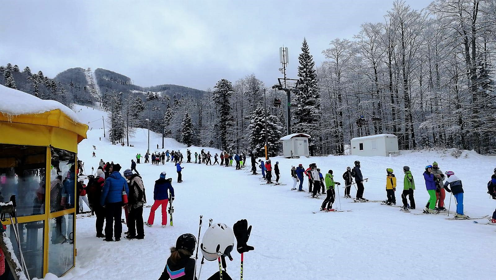 PLATAK 050121 17 PLATAK 050121 17