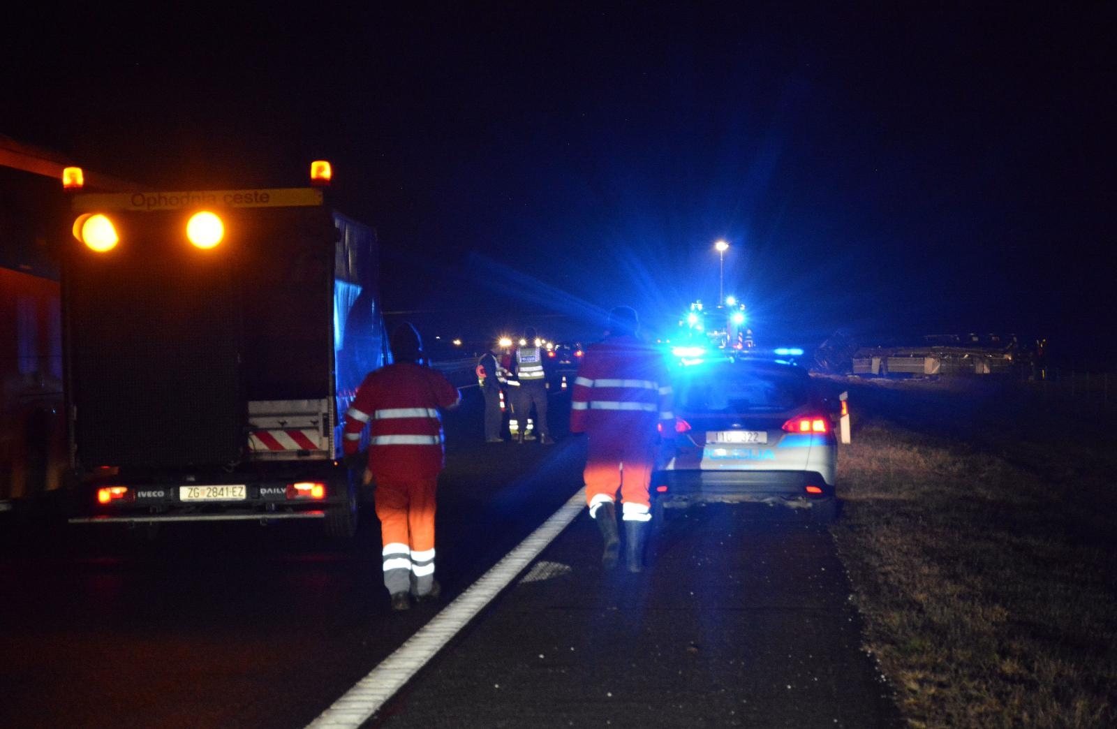 Na autocesti A1 prevrnula se cisterna