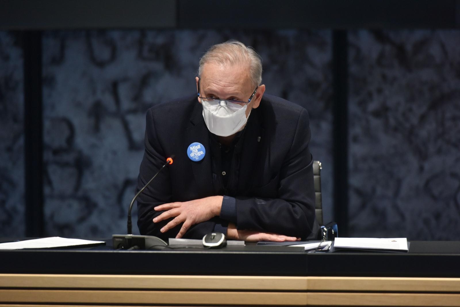 Stožer neće mijenjati aktualne epidemiološke mjere do 31. siječnja Stožer neće mijenjati aktualne epidemiološke mjere do 31. siječnja