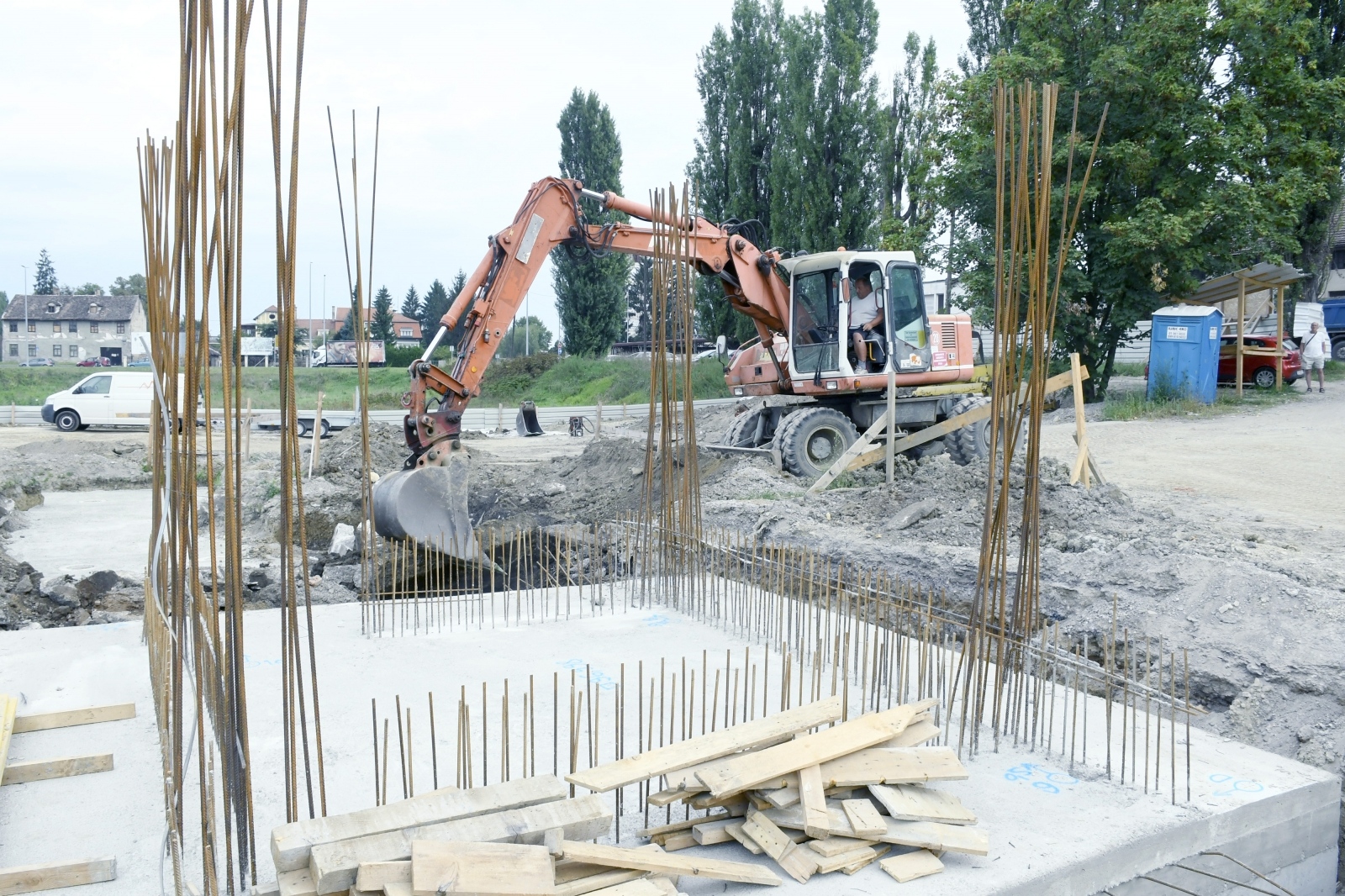 Sisak: Gradonačelnica obišla gradilište nove sportske dvorane “Zeleni brijeg”