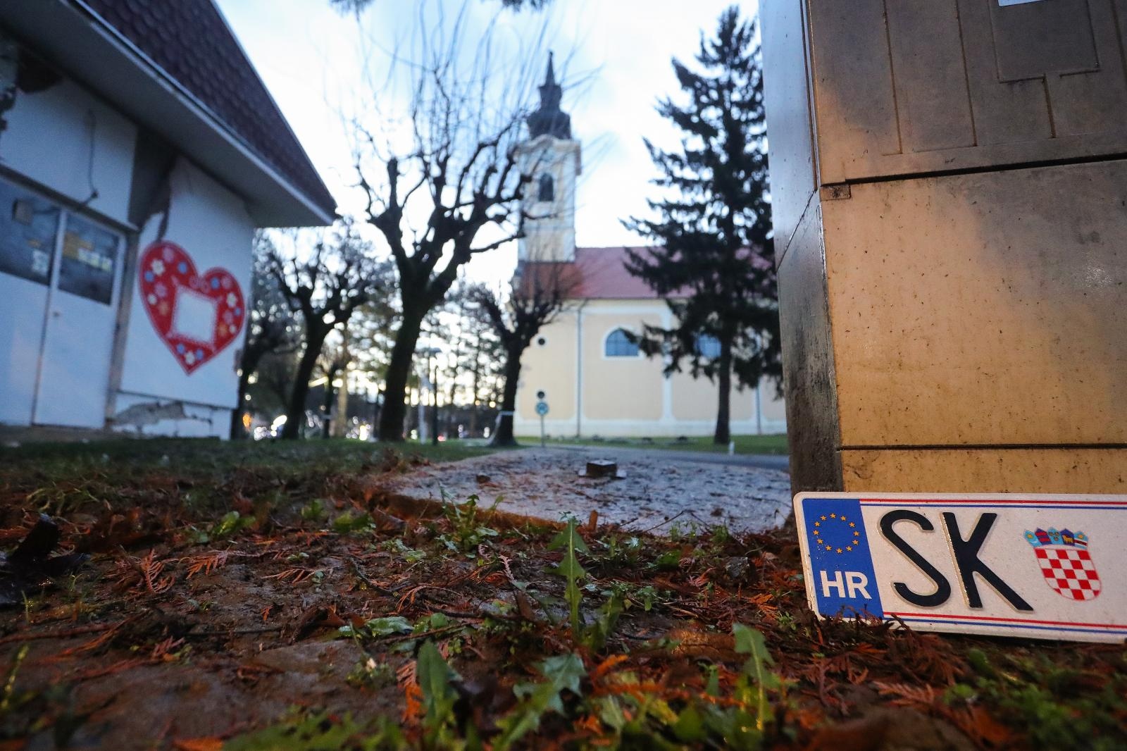 Petrinja: Jutro nakon razornog potresa Petrinja: Jutro nakon razornog potresa