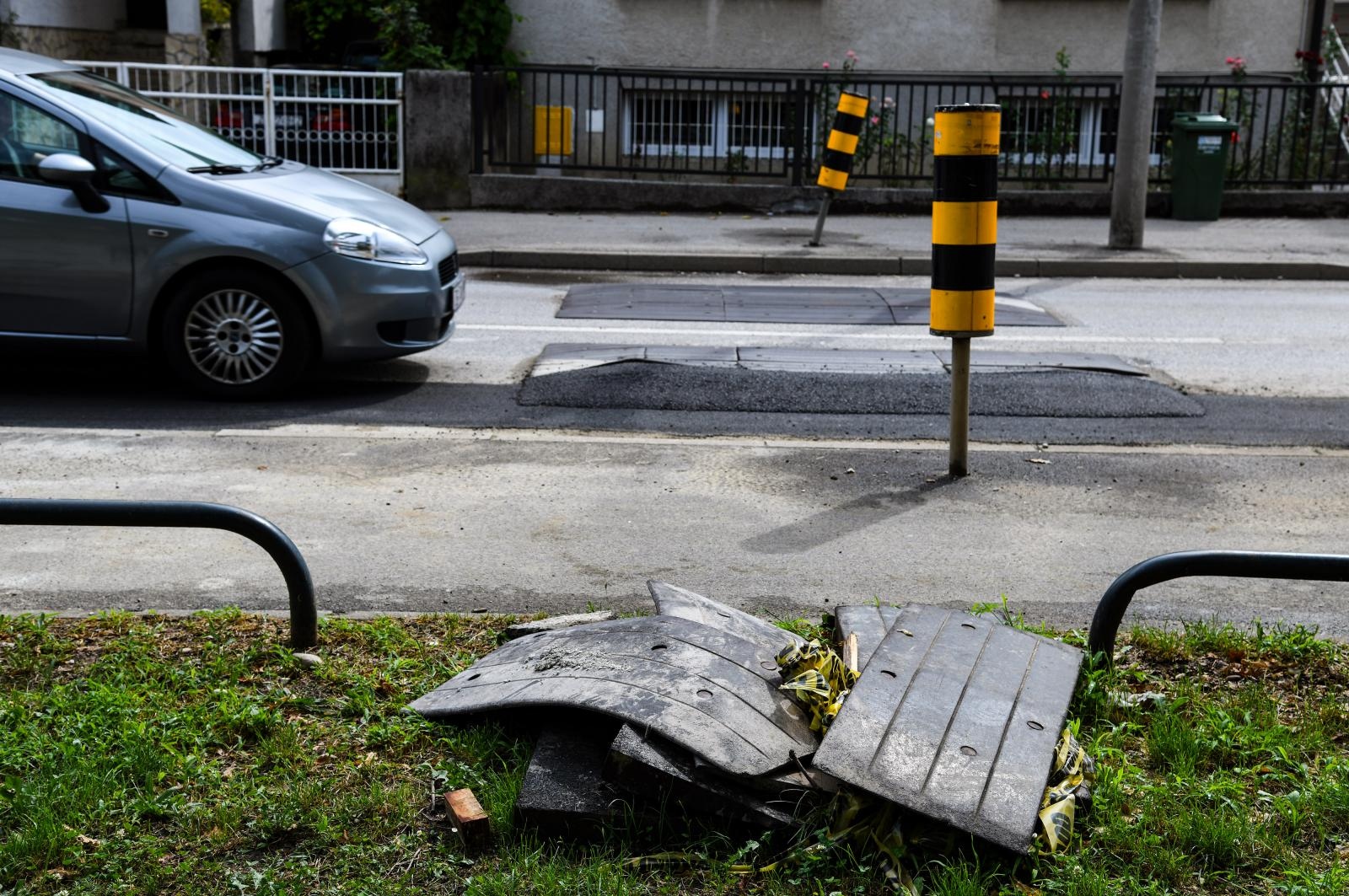 Zagreb: Oštećeni uspornici u ulici Dragutina Golika  sanirani su asfaltom