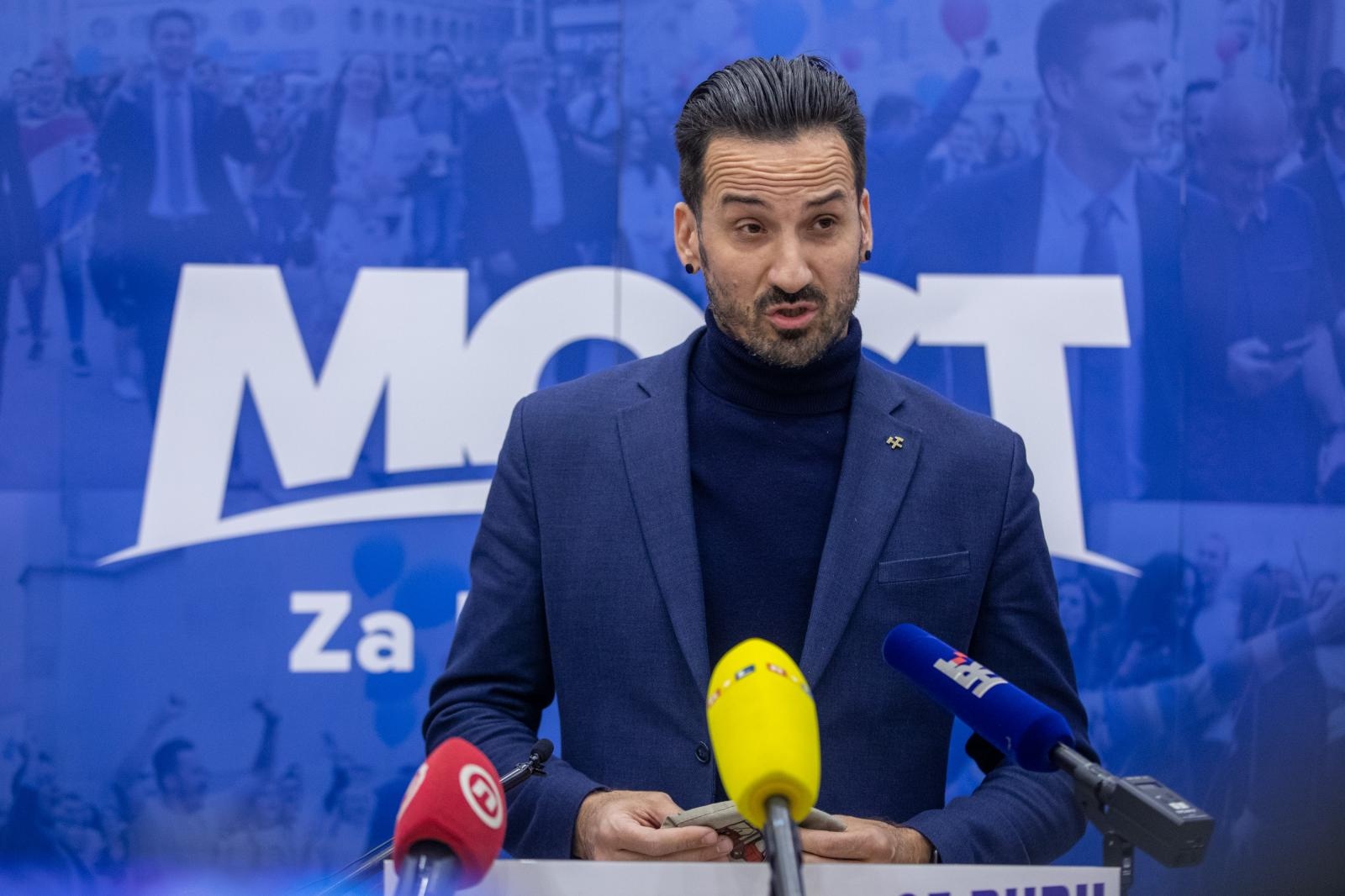 Zagreb: U prostorijama Mosta predstavljeno je vodstvo te stranke Zagreb: U prostorijama Mosta predstavljeno je vodstvo te stranke