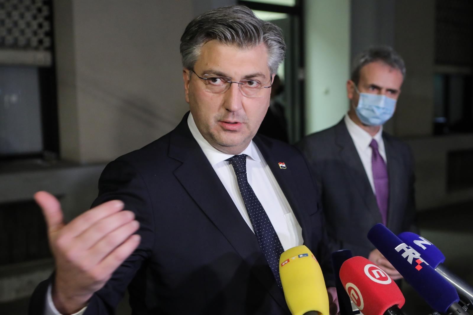 Plenković o kafiću u Rijeci: Ne želim voditi polemiku s vlasnikom Tri majmuna