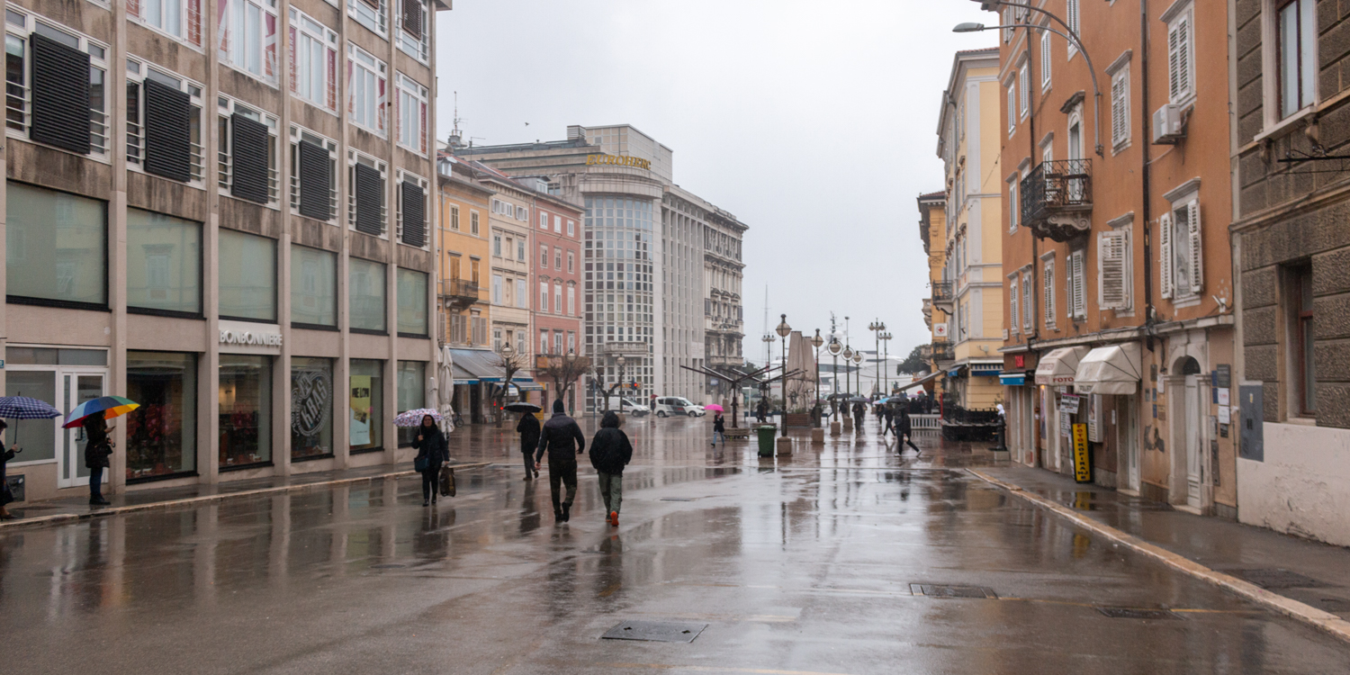 Rijeka Gradske Totali Magla-1