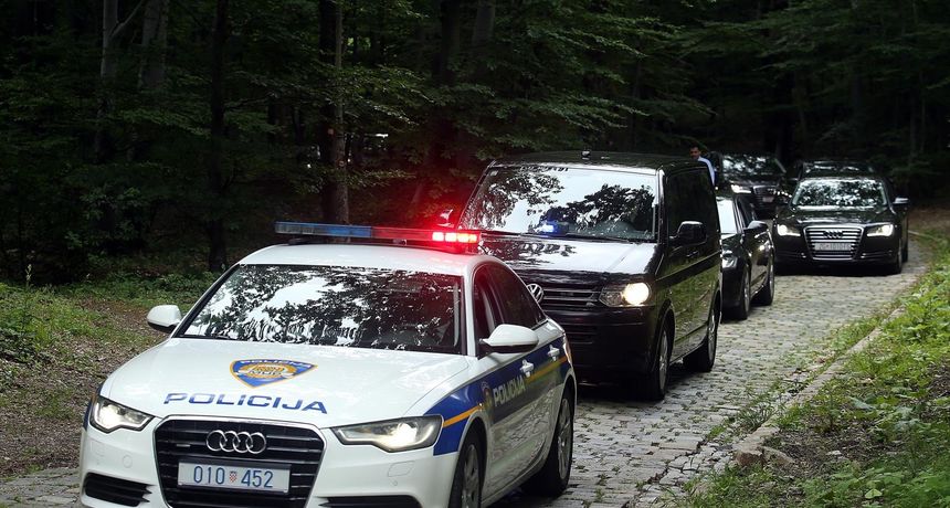 andrej-plenkovic-sticena-kolona