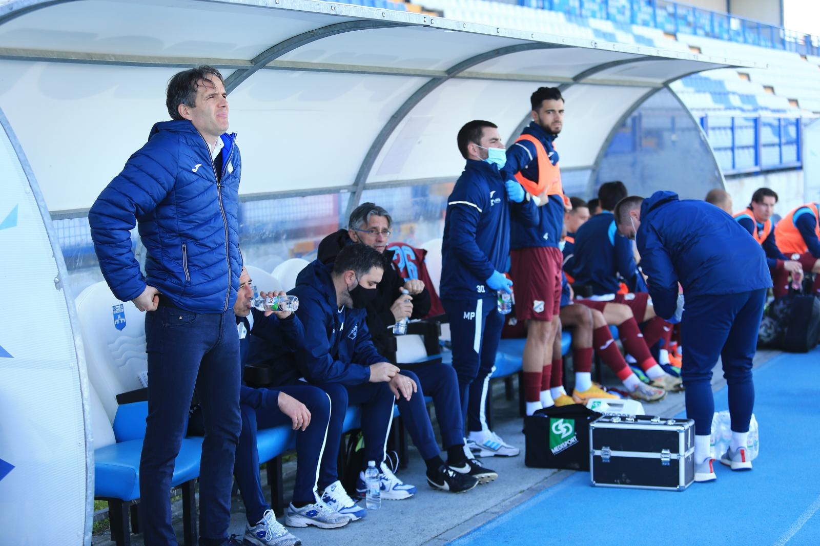 Osijek i Rijeka sastali se u četvrtfinalu Hrvatskog nogometnog kupa Osijek i Rijeka sastali se u četvrtfinalu Hrvatskog nogometnog kupa