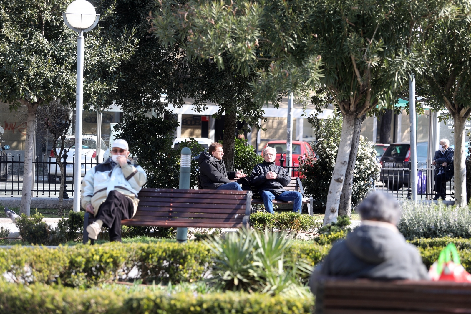 umirovljenici penzioneri rijeka park