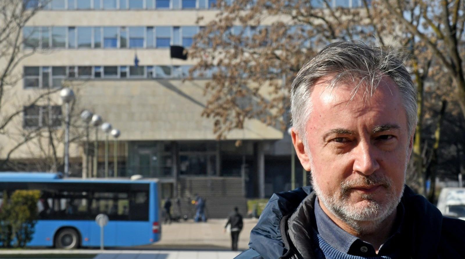 Zagreb: Miroslav Škoro obratio se medijima i uputio sućut obitelji gradonačelnika Zagreb: Miroslav Škoro obratio se medijima i uputio sućut obitelji gradonačelnika