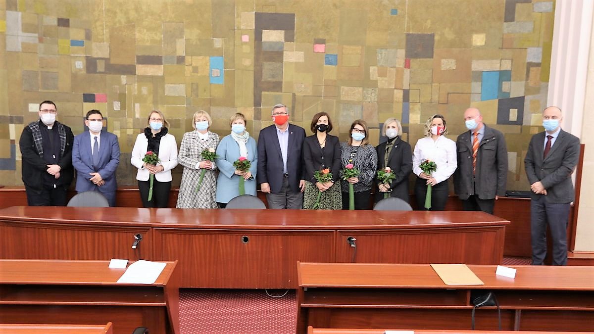 Potpisivanje-ugovora-o-financiranju-programa-i-projekata-ustanova-u-zdravstvenoj-zaštiti-i-socijalnoj-skrbi-2021-1