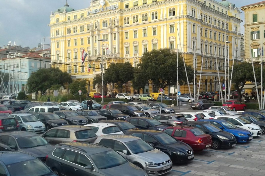 putnicka obala parking riva