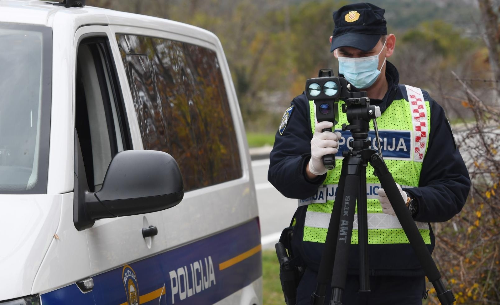 Na području cijele Šibensko-kninske županije odvijaju se policijske akcije nadzora brzine Na području cijele Šibensko-kninske županije odvijaju se policijske akcije nadzora brzine