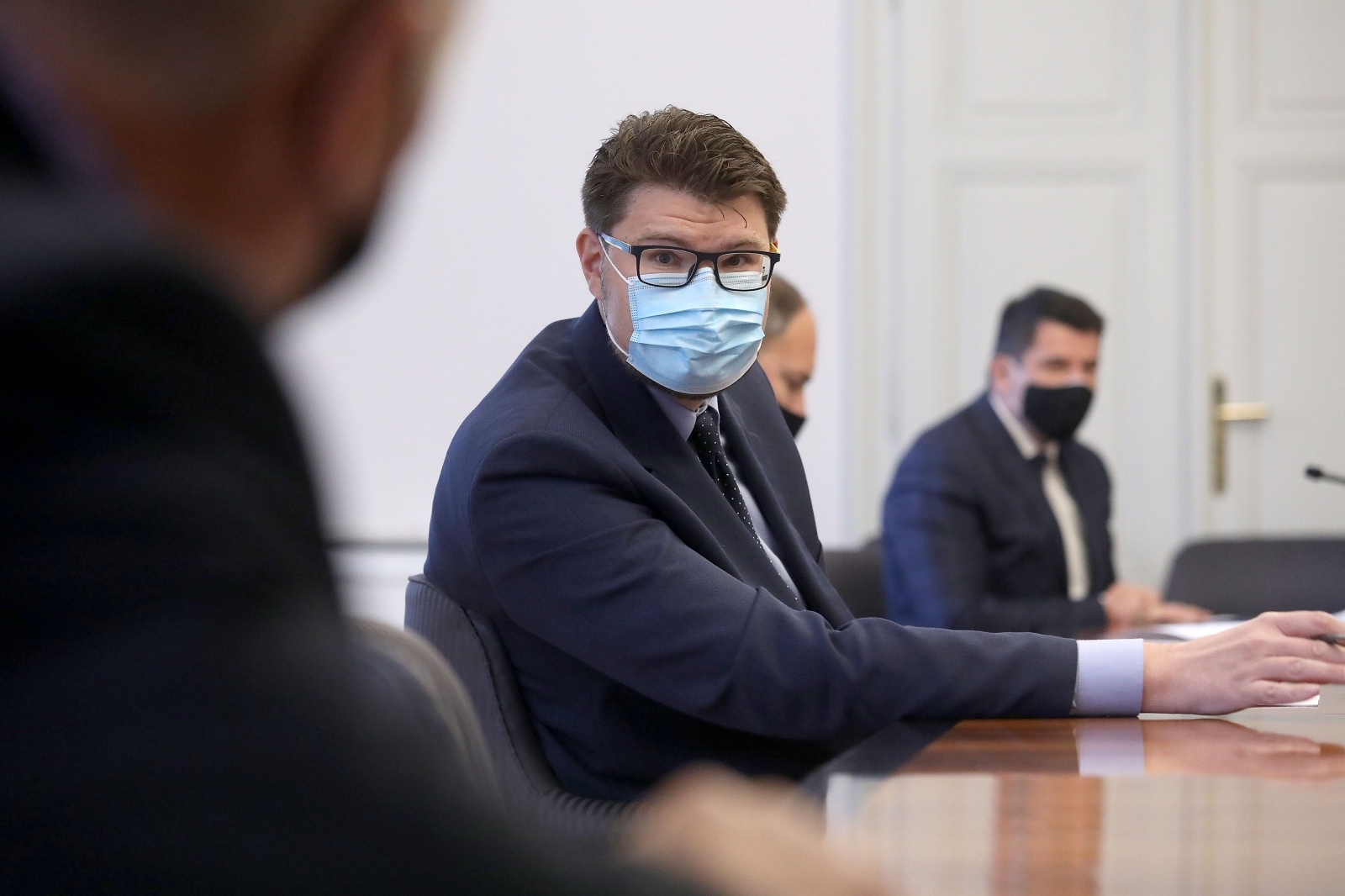 Zagreb: U Saboru održan još jedan sastanak oporbe o opozivu ministra Beroša
