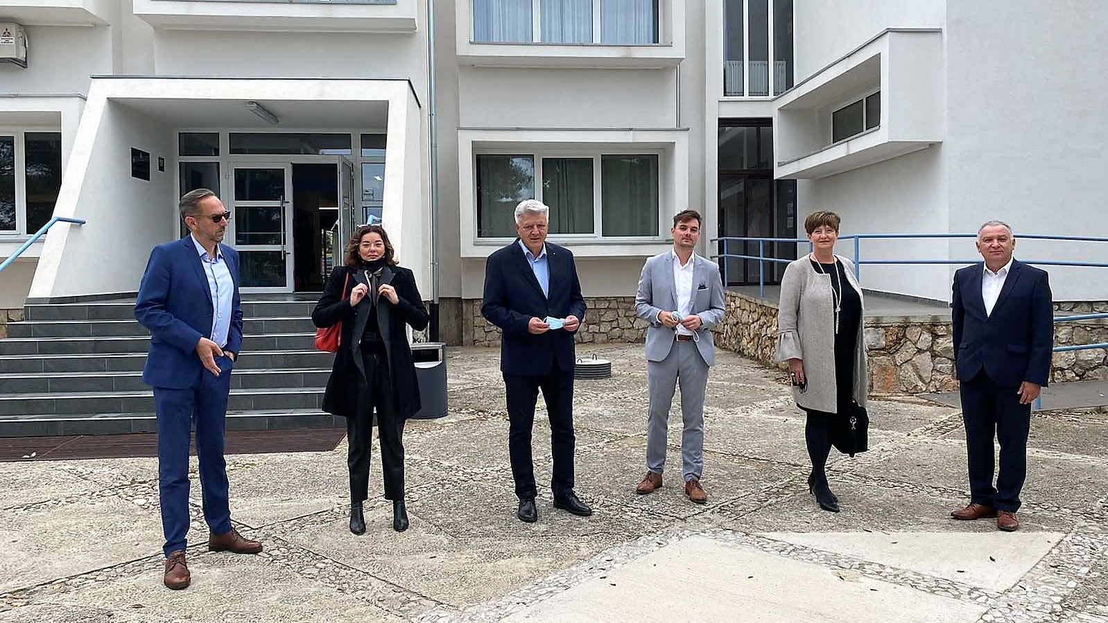 komadina cres pgž komadina cres pgž