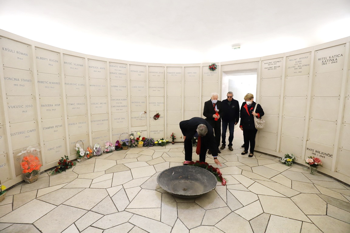 Odavanje-počasti-Spomen-kosturnica-na-Trsatu-3
