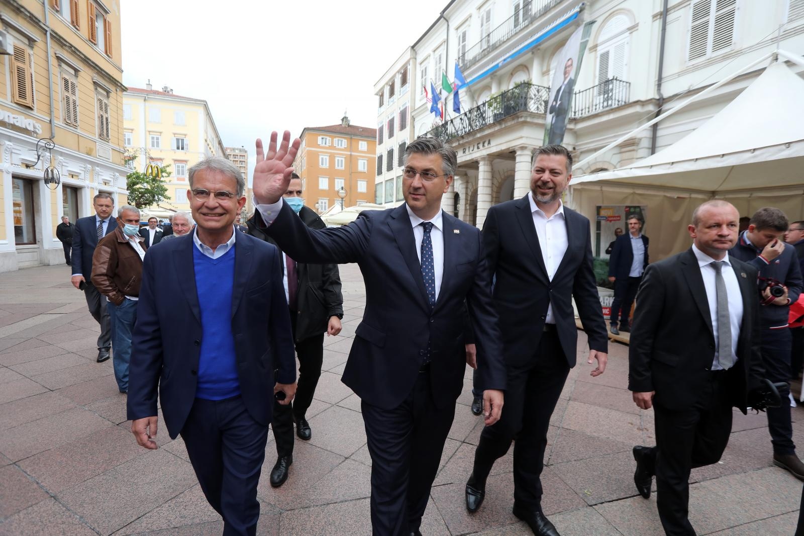 Andrej Plenković u Rijeci podržao kandidate HDZ-a za gradonačelnika