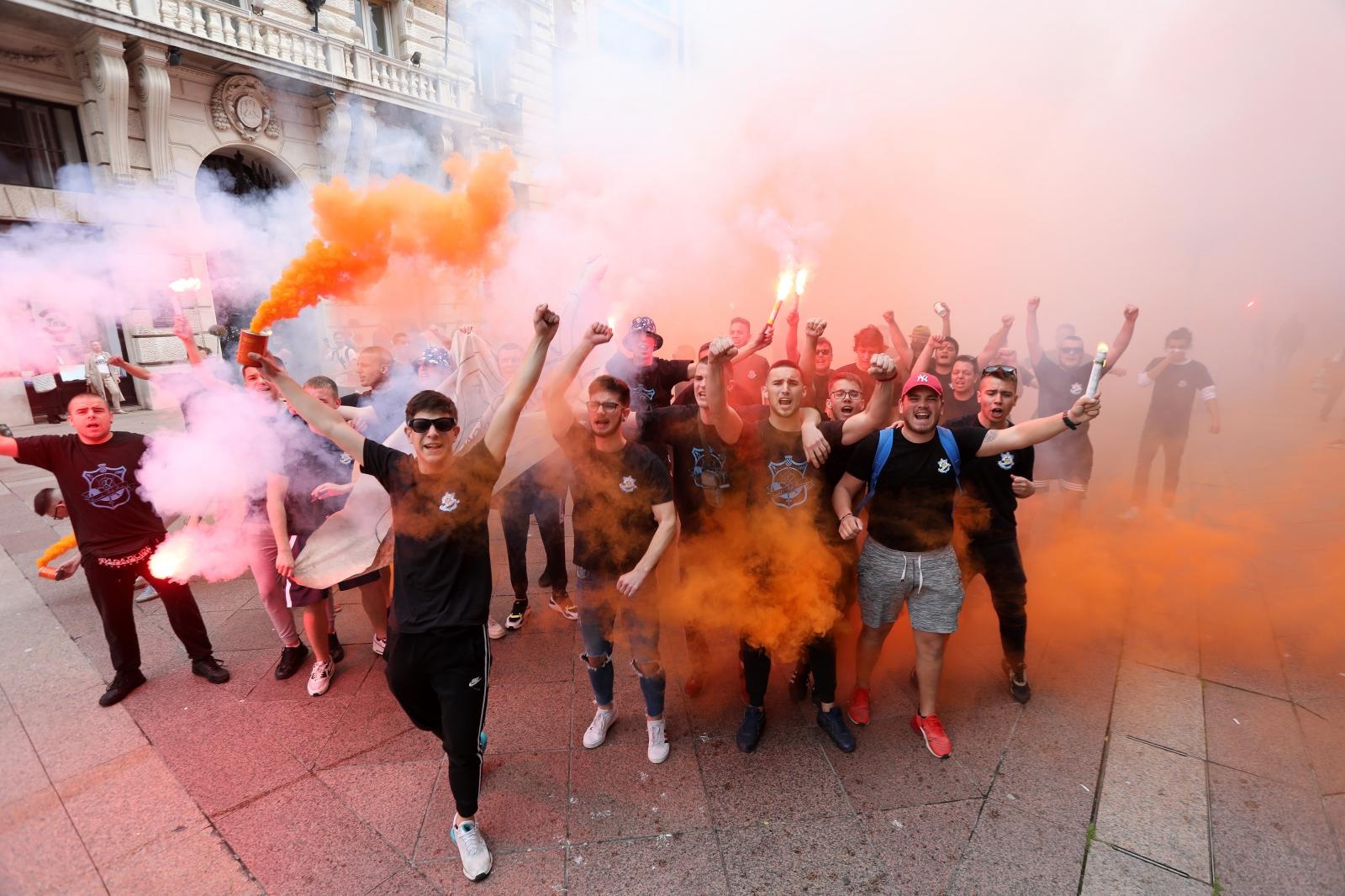 Rijeka: Maturanti na Korzu proslavili završetak srednjoškolskog obrazovanja