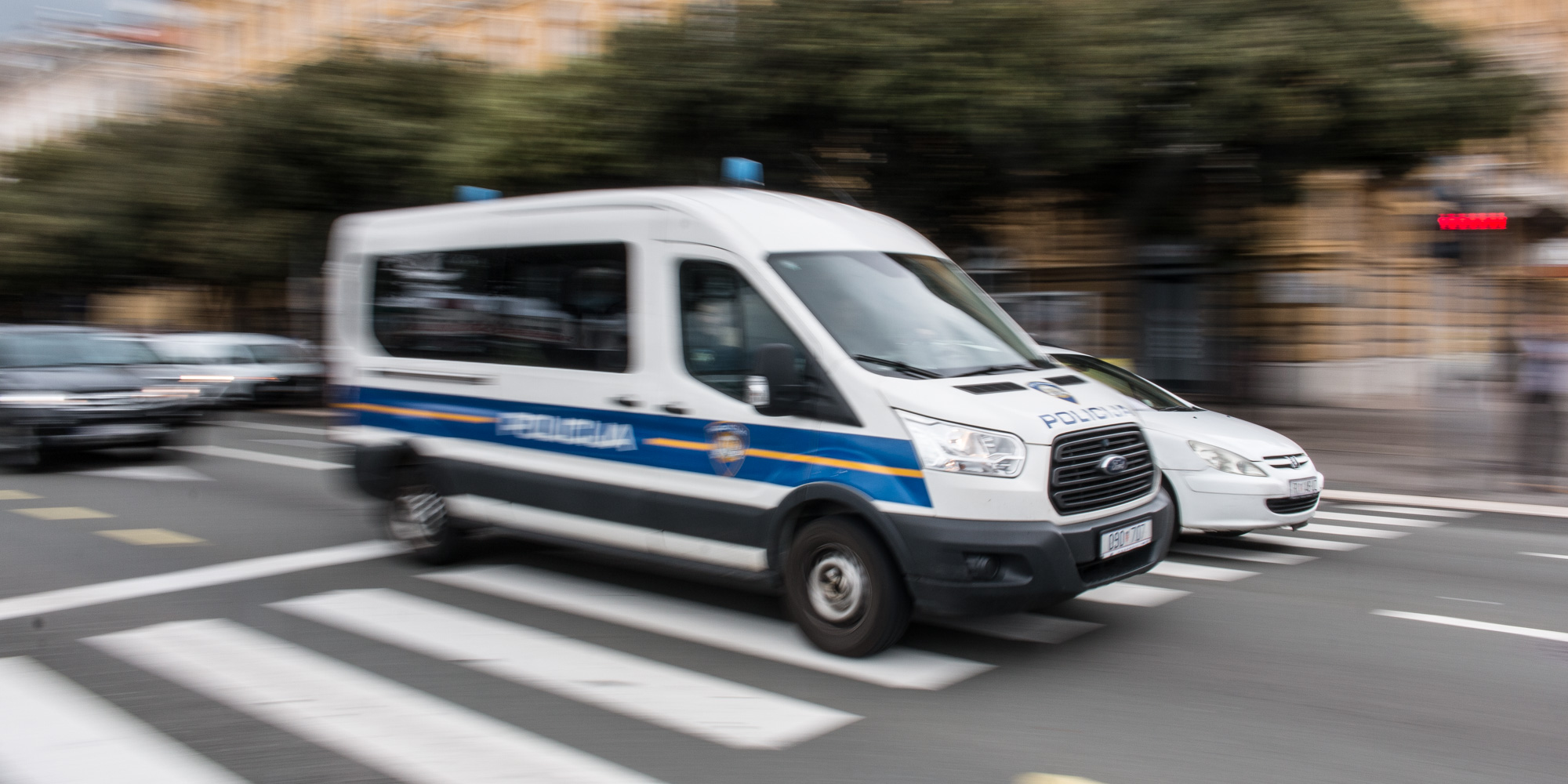 Policija Brzina Kombi Pješački prijelaz1-130521 Policija Brzina Kombi Pješački prijelaz1-130521