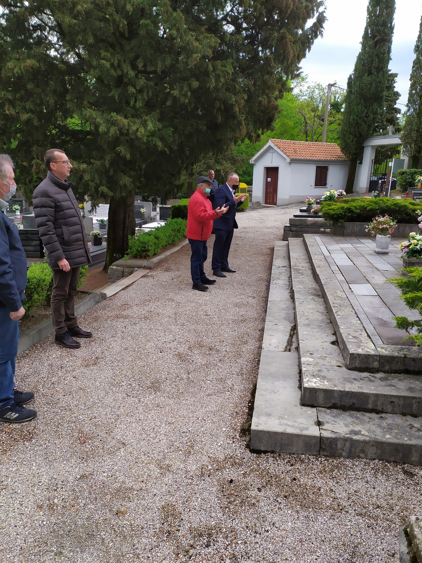 Spomenik-na-Drenovi