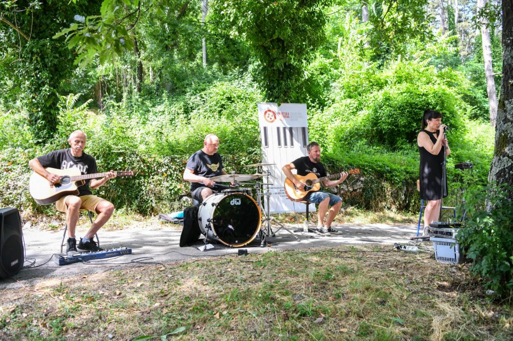 JELENJE glazba koncert (1)