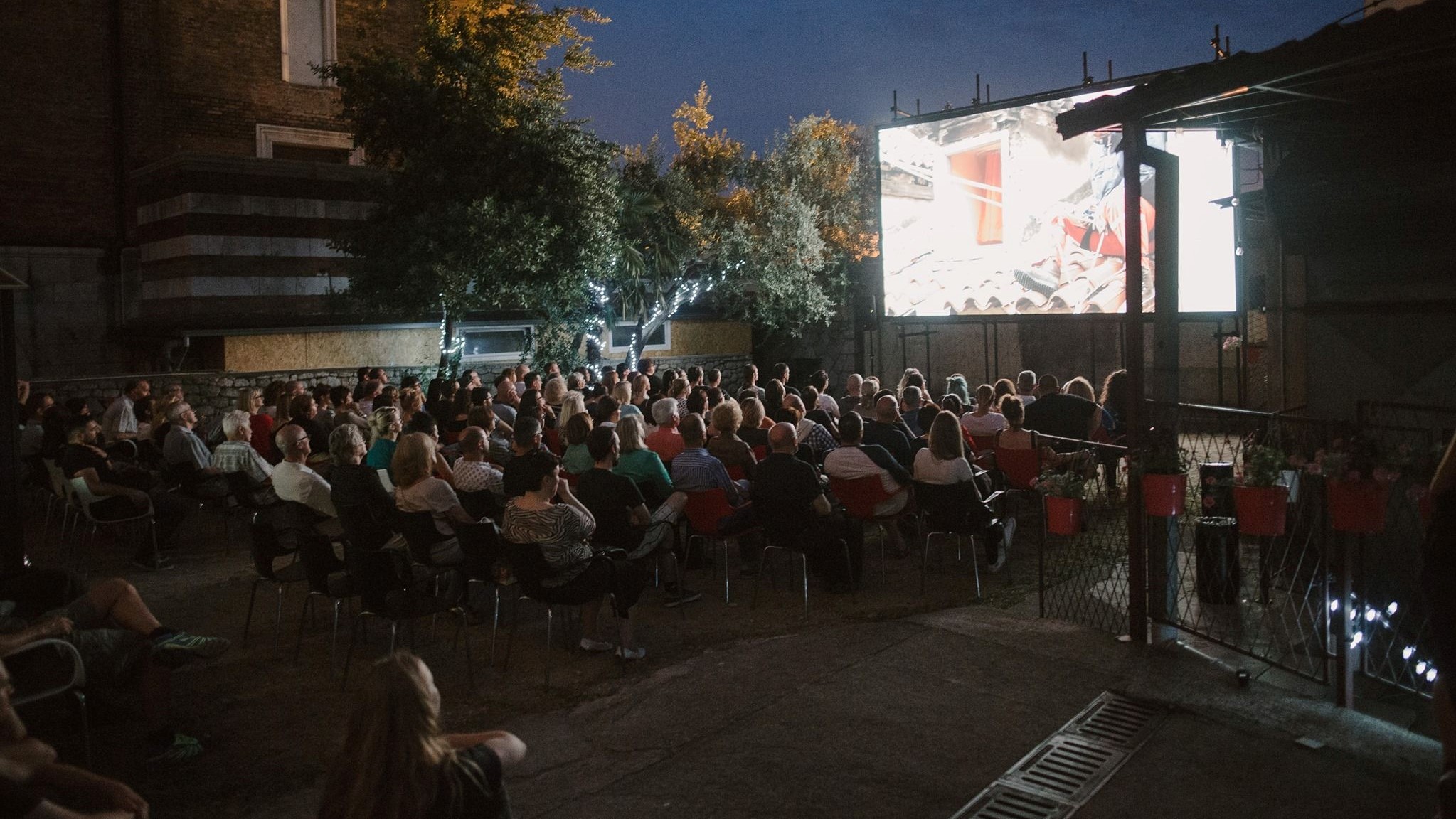 Ljetno Art-kino Ljetno Art-kino
