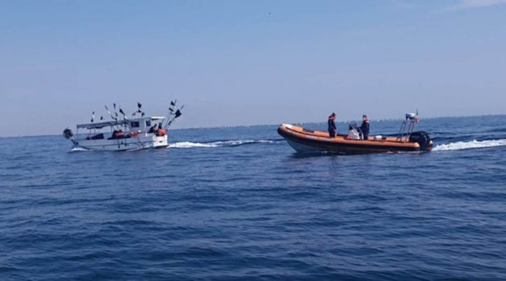 Obalna.straža.ITA_.Hrv_.ribarica-1024×569