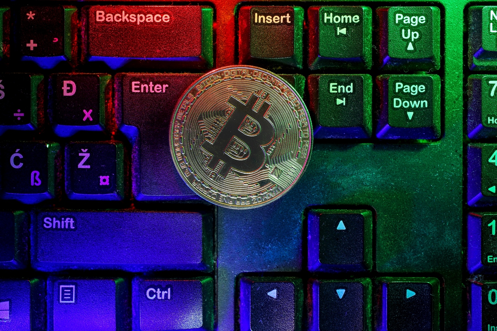 Bitcoin dosegnuo novi rekord i probio vrijednost od 62.000 dolara