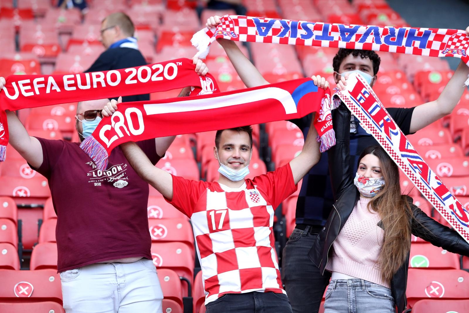 Glasgow: Navijači spremni za početak utakmice Hrvatska – Škotska na Hampden Parku
