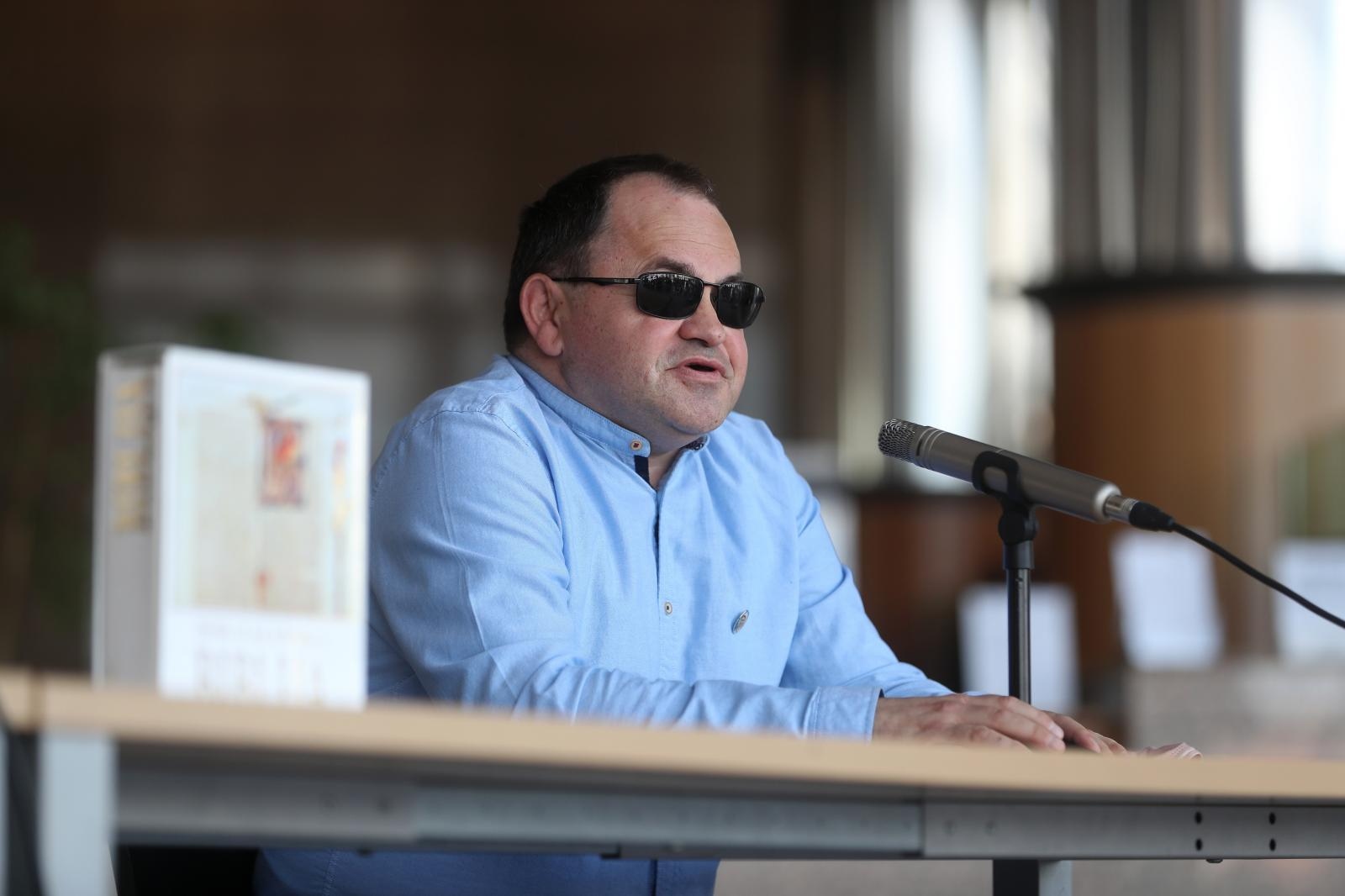 mirko hrkac