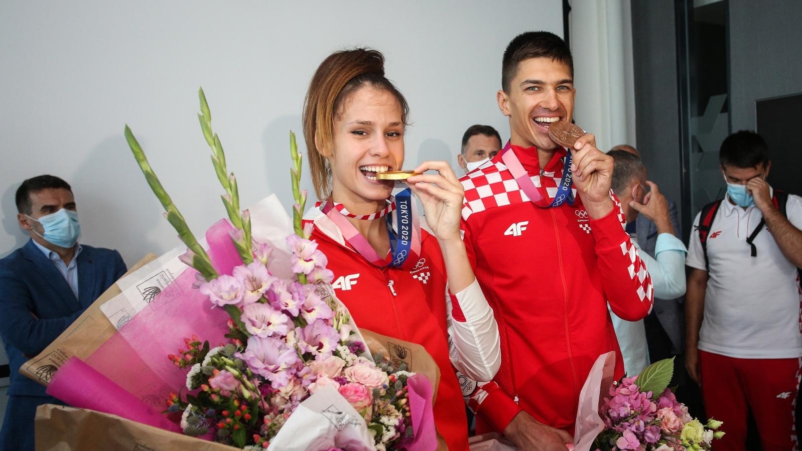 Svečani doček prvih osvajača olimpijskih medalja, Matee Jelić i Tonija Kaneta