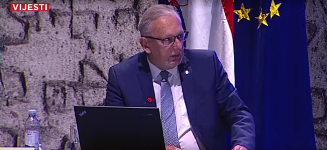 eosobna bozinovic