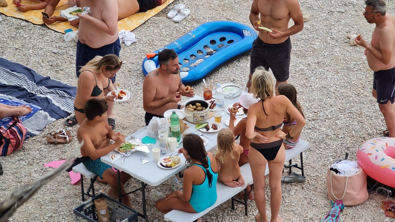 PLAŽA STOL
