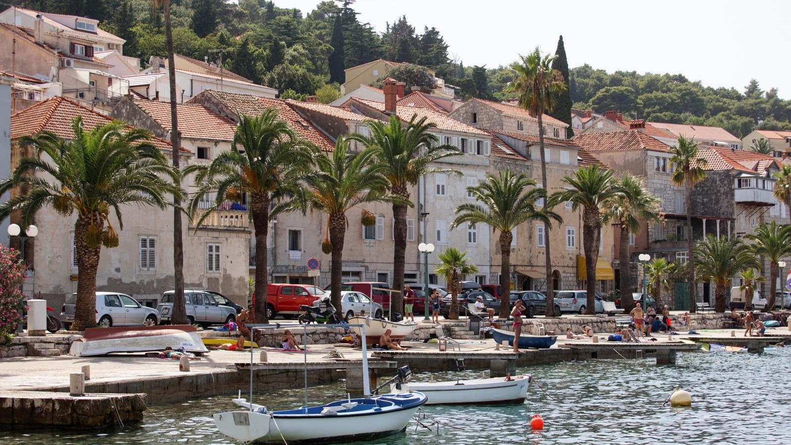 Grad Koručula poznat i kao mali Dubrovnik