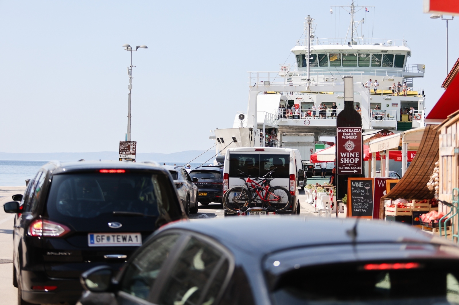 Gužva na trajektnoj liniji Trpanj – Ploče