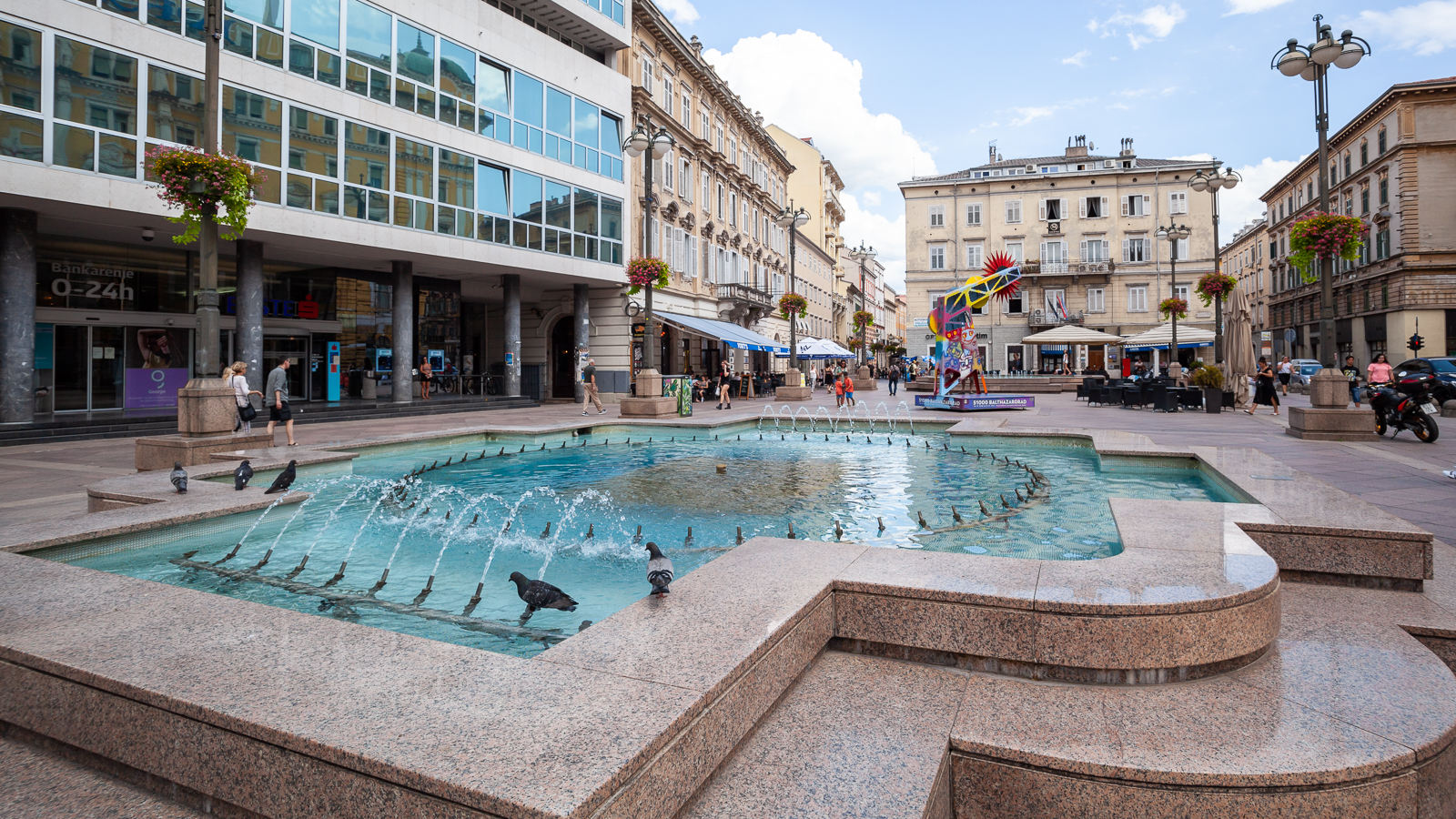 korzo ljeto 2021 fontana Jadranski trg