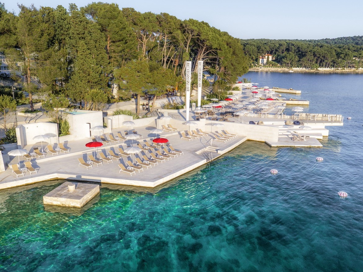 plaža hotel-bellevue-