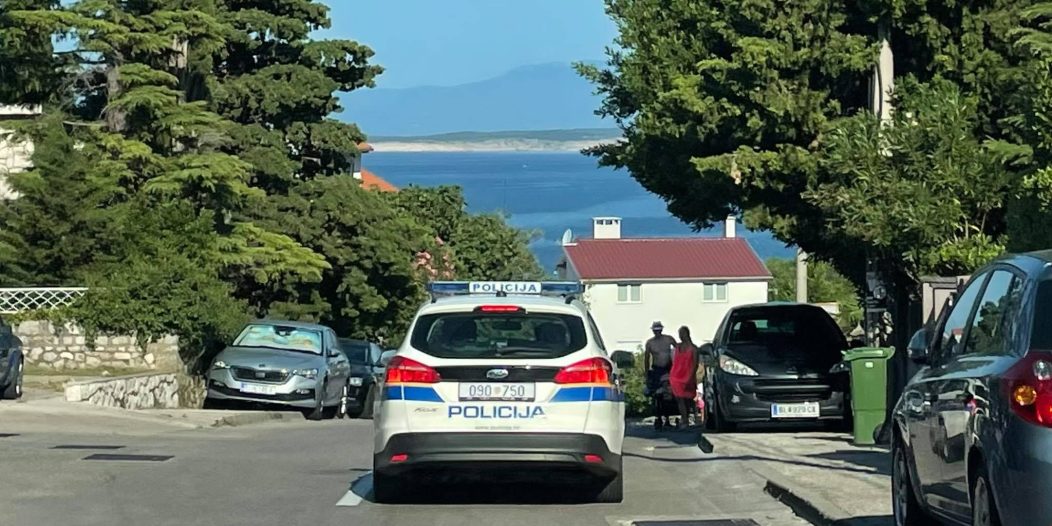policija auto selce riportal 1122 policija auto selce riportal 1122