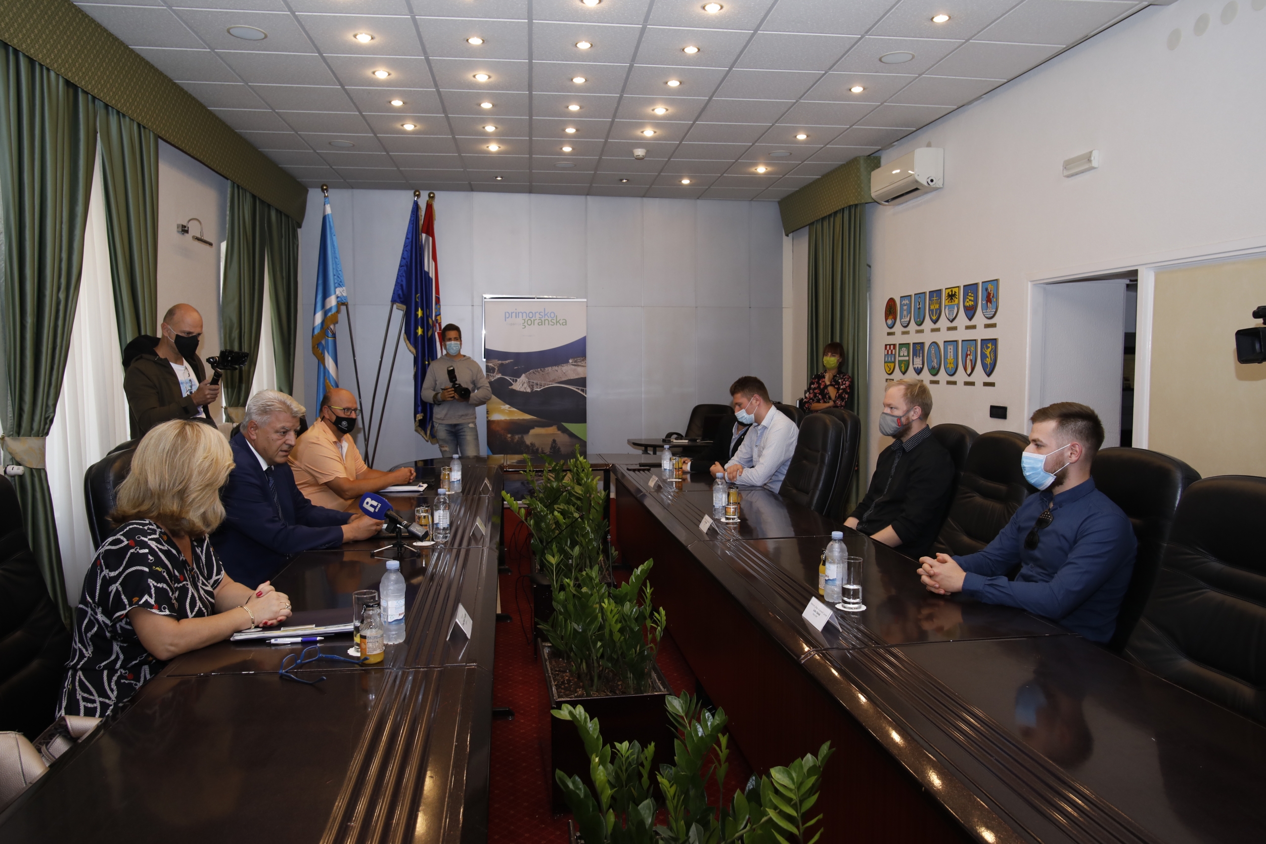 naslovna pgž komadina prijem Michelinova zvjezdica kuhari restoran Deni Srdoč Michael Gollenza Luka Goleša naslovna pgž komadina prijem Michelinova zvjezdica kuhari restoran Deni Srdoč Michael Gollenza Luka Goleša