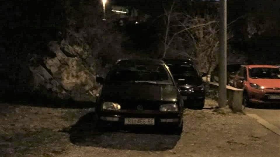 ukraden auto