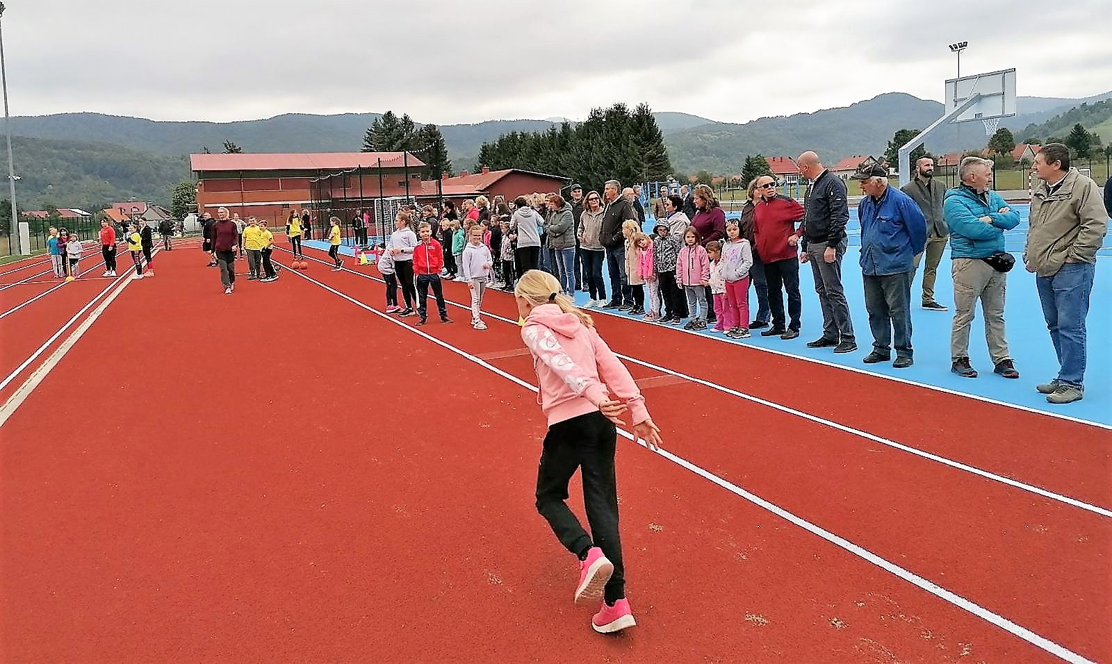 Atletska staza foto2