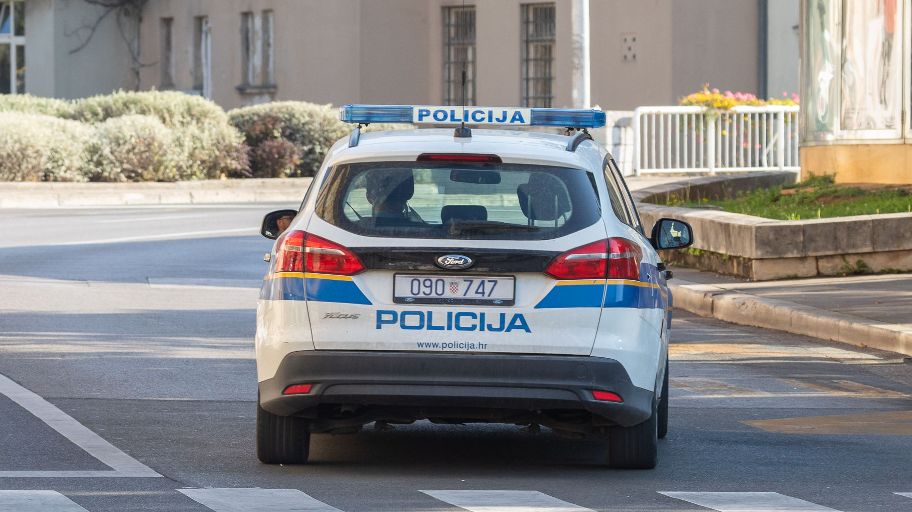 Ilustrativna policija-8