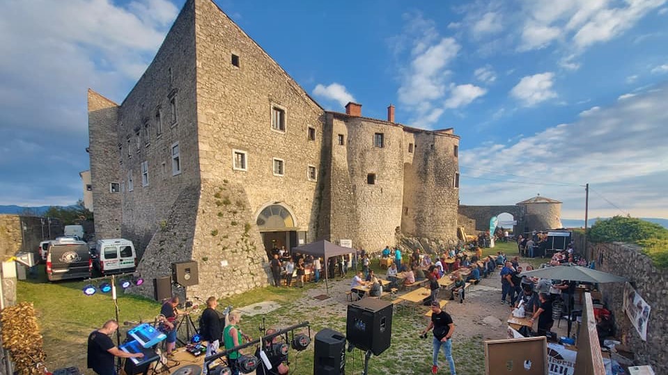 KASTEL GRAD GROBNIK (2)