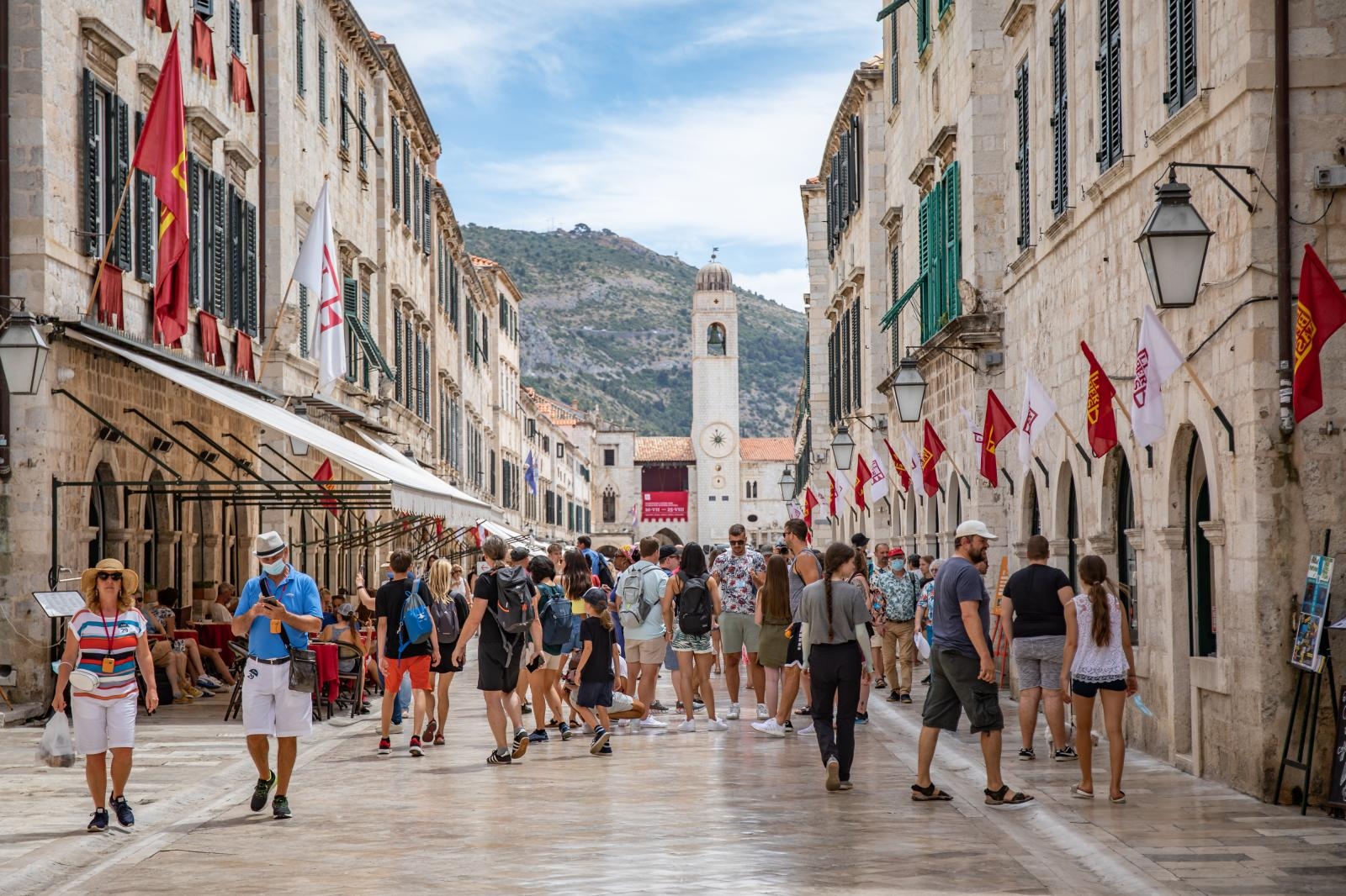 Dubrovnik: Turisti u razgledavanju stare gradske jezgre